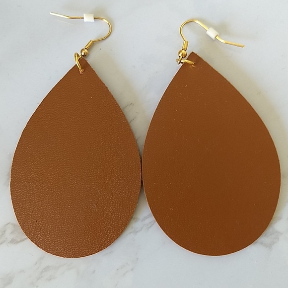 Leather earrings - Picture 3 of 6